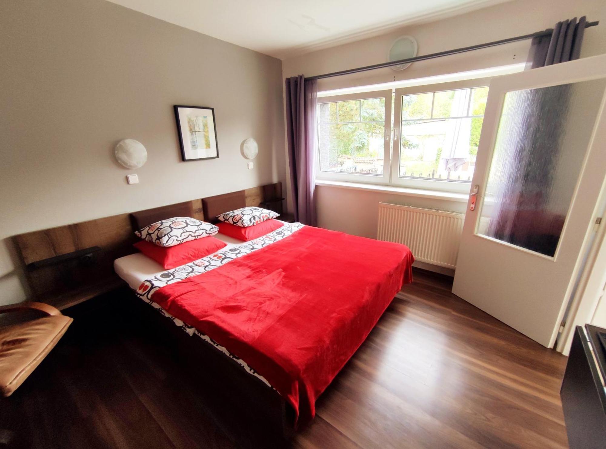 Cozy Gardens Apartments In Prague Luaran gambar