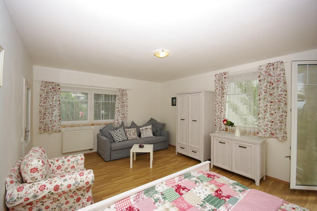 Cozy Gardens Apartments In Prague Luaran gambar
