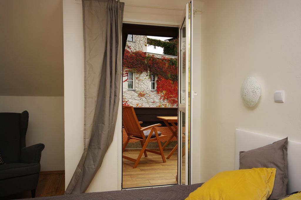 Cozy Gardens Apartments In Prague Luaran gambar